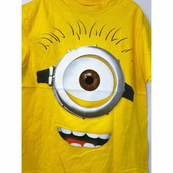 Despicable Me Minion Made Adult Yellow Short Sleeve T-shirt Top NEW Medium - Picture 6 of 6